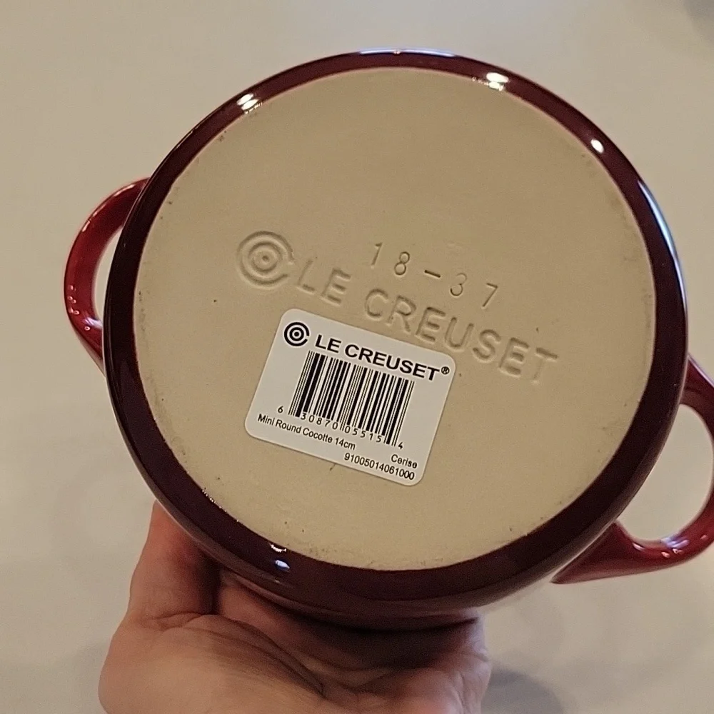 NWT Le Creuset Cerise Cocotte